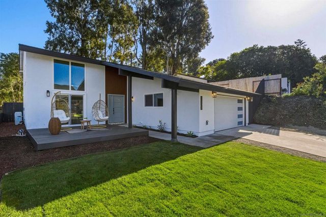 11035 Avenida Maria, San Diego, CA 92129