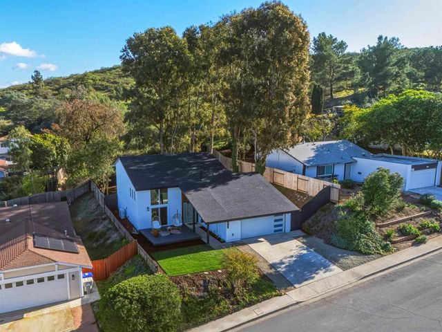 11035 Avenida Maria, San Diego, CA 92129