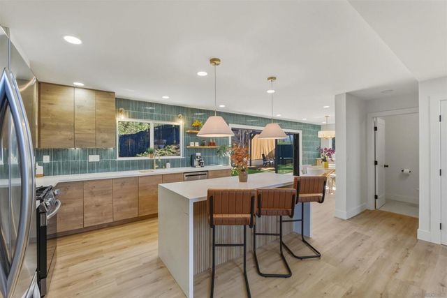 11035 Avenida Maria, San Diego, CA 92129