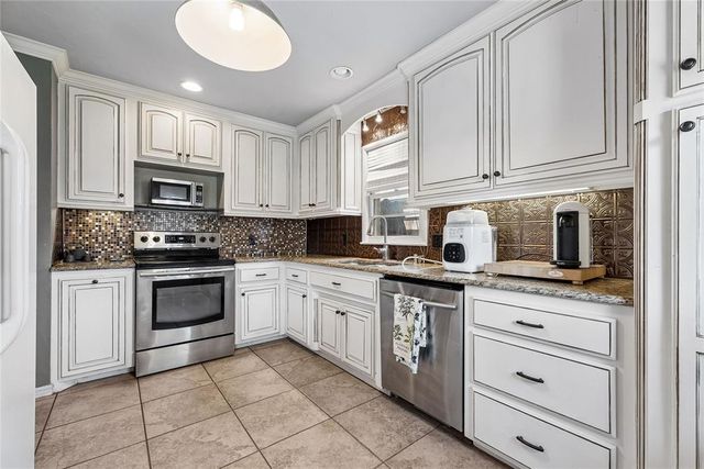 1105 Bedford Drive, Oklahoma City, OK 73116