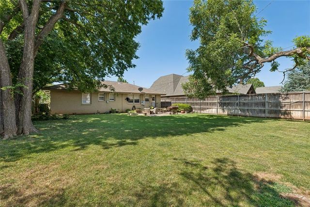 1105 Bedford Drive, Oklahoma City, OK 73116