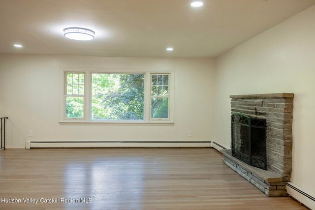 7 Arnold Drive, Woodstock, NY 12498