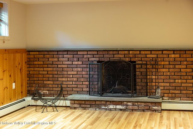 7 Arnold Drive, Woodstock, NY 12498