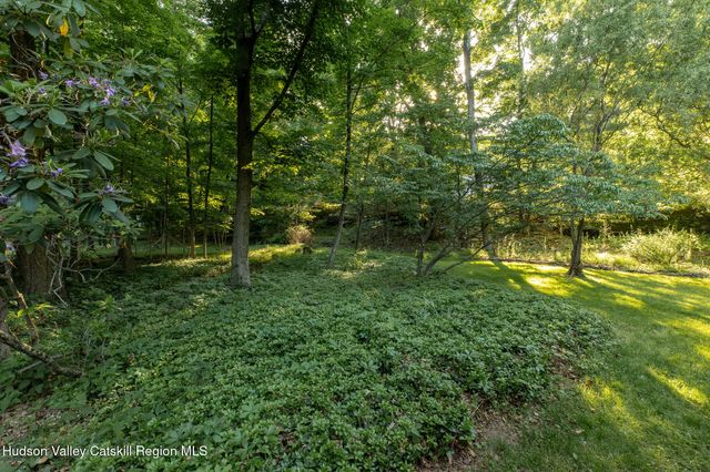 7 Arnold Drive, Woodstock, NY 12498