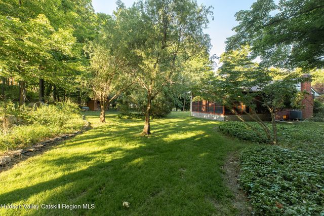 7 Arnold Drive, Woodstock, NY 12498