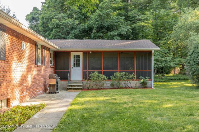 7 Arnold Drive, Woodstock, NY 12498