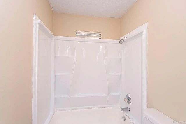 17 Compass Point St Point, Sherwood, AR 72120