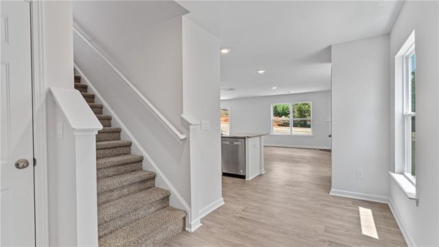 718 Meteor Drive, Mableton, GA 30126