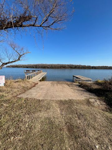 Lot 15,16 Loper Drive, Streetman, TX 75859