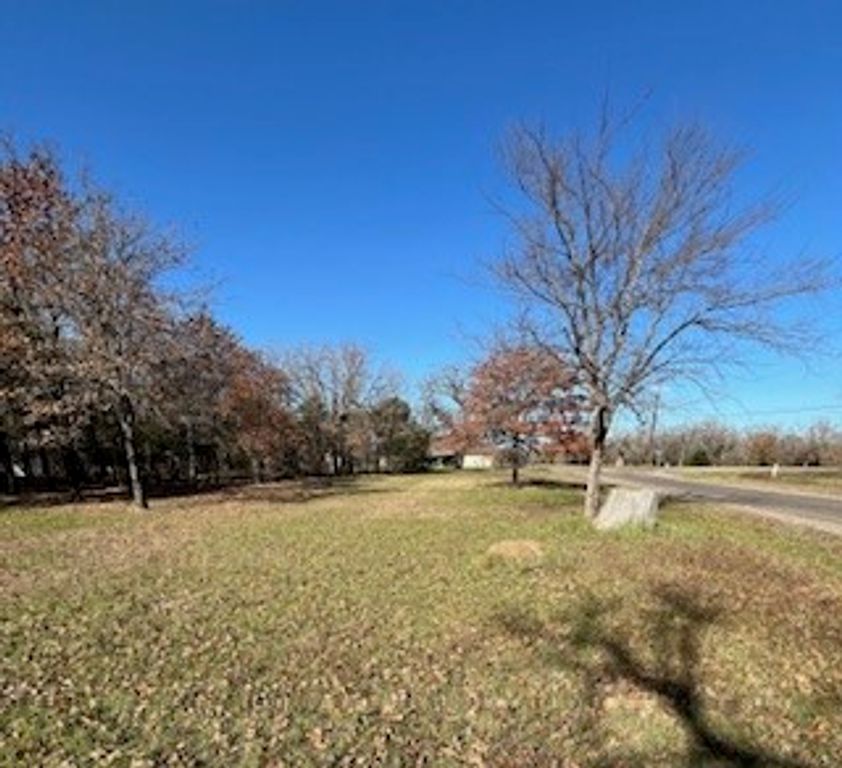 Lot 15,16 Loper Drive, Streetman, TX 75859