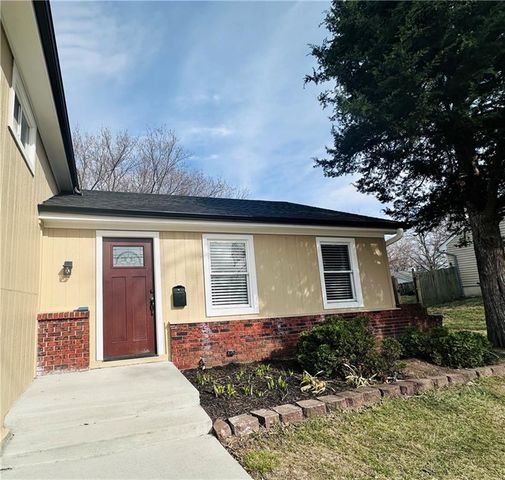 8709 Antioch Road, Overland Park, KS 66212