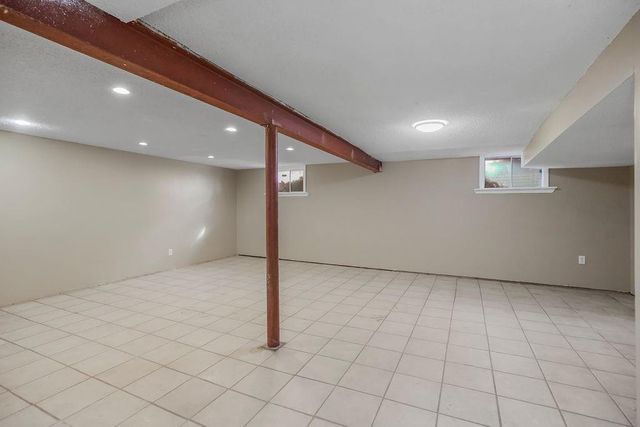 8709 Antioch Road, Overland Park, KS 66212