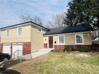 8709 Antioch Road, Overland Park, KS 66212