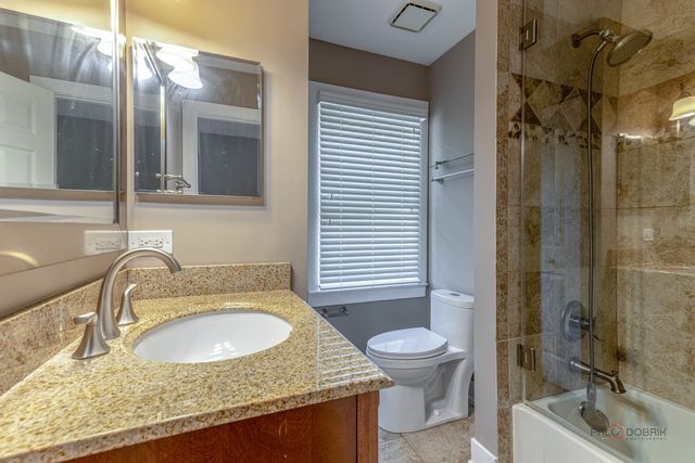 984 Georgian Place, Bartlett, IL 60103