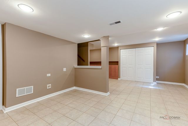 984 Georgian Place, Bartlett, IL 60103
