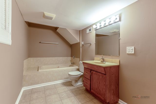 984 Georgian Place, Bartlett, IL 60103