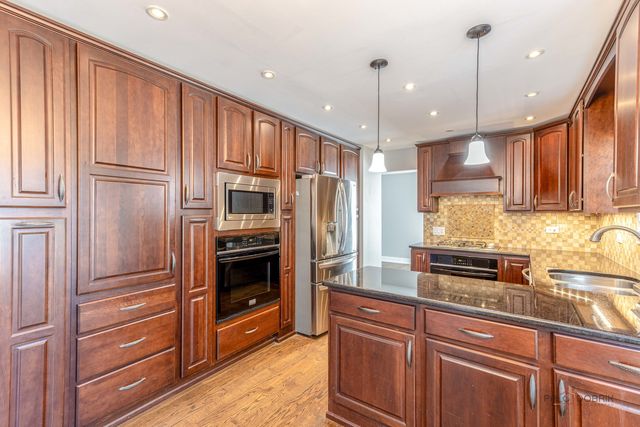 984 Georgian Place, Bartlett, IL 60103