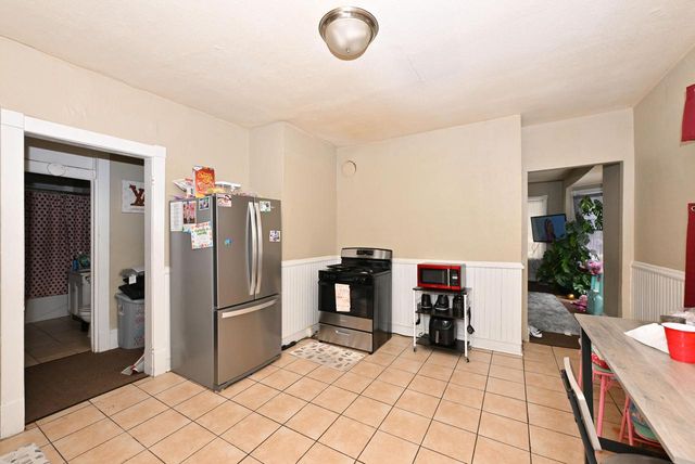 137-39 E Garfield AVENUE, Milwaukee, WI 53212