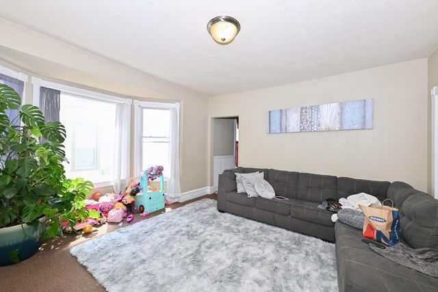 137-39 E Garfield AVENUE, Milwaukee, WI 53212