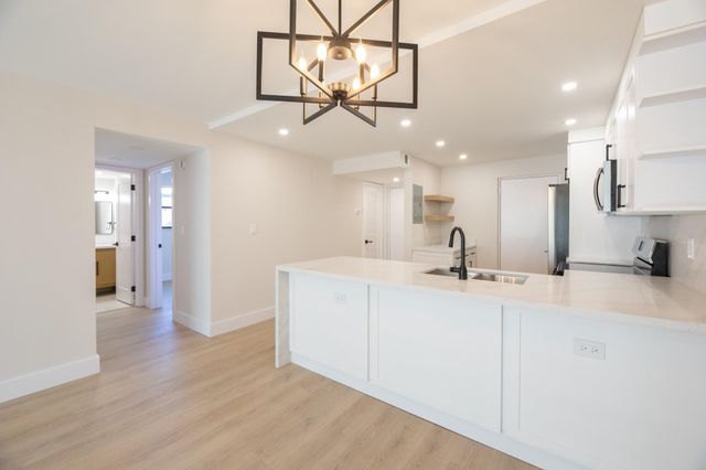 2322 S Cypress Bend Drive 411, Pompano Beach, FL 33069