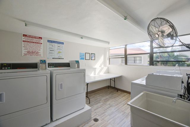 2322 S Cypress Bend Drive 411, Pompano Beach, FL 33069