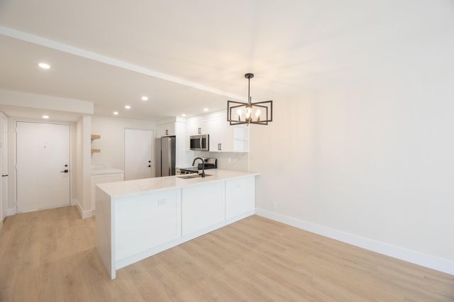 2322 S Cypress Bend Drive 411, Pompano Beach, FL 33069