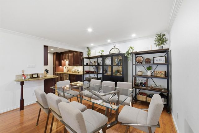 7575 Katy Fwy 89, Houston, TX 77024