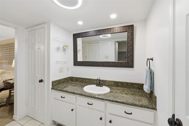 7575 Katy Fwy 89, Houston, TX 77024