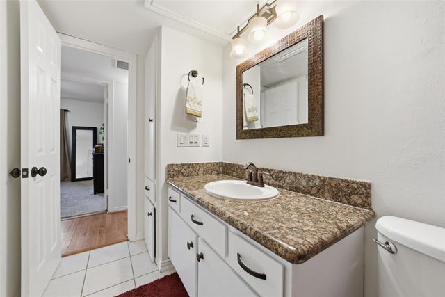 7575 Katy Fwy 89, Houston, TX 77024