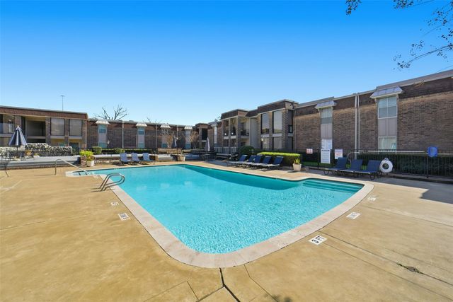 7575 Katy Fwy 89, Houston, TX 77024