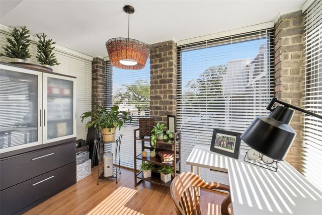 7575 Katy Fwy 89, Houston, TX 77024