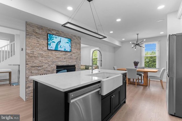 496 E KING RD, Malvern, PA 19355