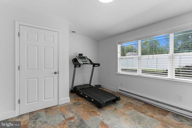 496 E KING RD, Malvern, PA 19355
