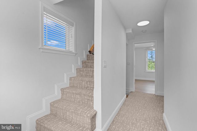 496 E KING RD, Malvern, PA 19355