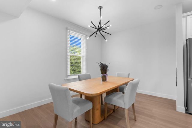 496 E KING RD, Malvern, PA 19355