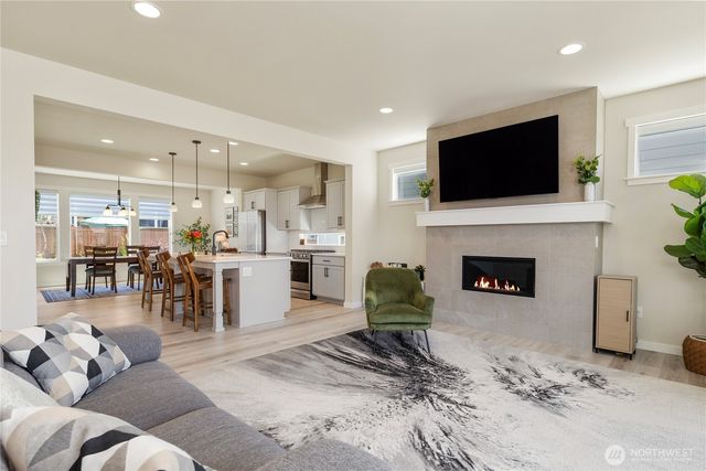 11010 Deer Trail Lane NW, Silverdale, WA 98383