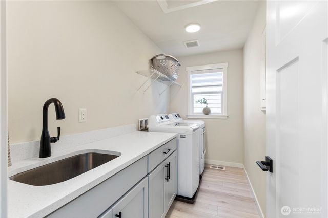 11010 Deer Trail Lane NW, Silverdale, WA 98383