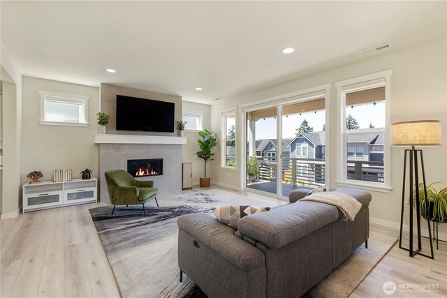 11010 Deer Trail Lane NW, Silverdale, WA 98383