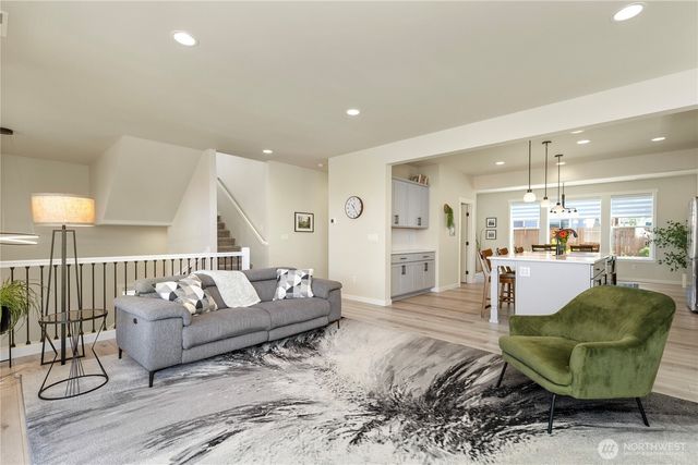 11010 Deer Trail Lane NW, Silverdale, WA 98383