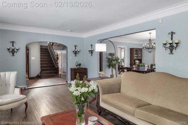 19435 Shrewsbury Road, Detroit, MI 48221