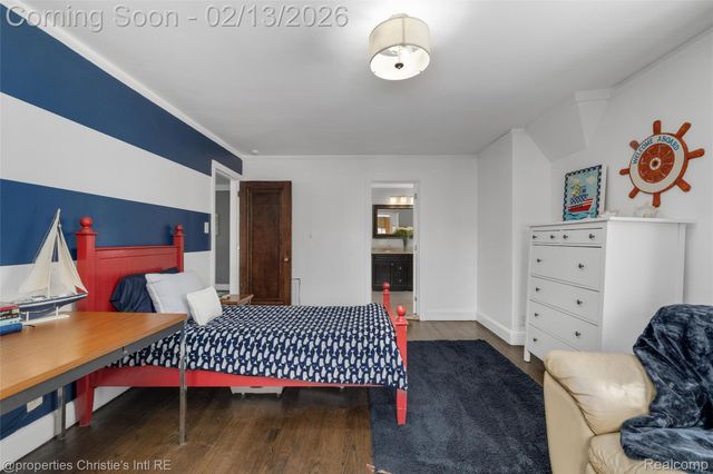 19435 Shrewsbury Road, Detroit, MI 48221