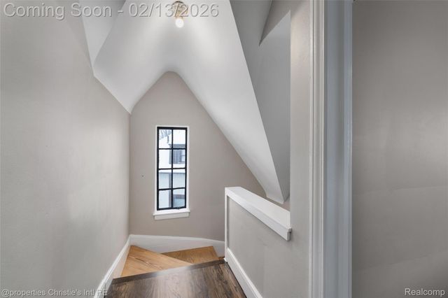 19435 Shrewsbury Road, Detroit, MI 48221