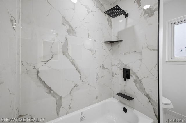 11248 Forrer Drive, Sterling Heights, MI 48312