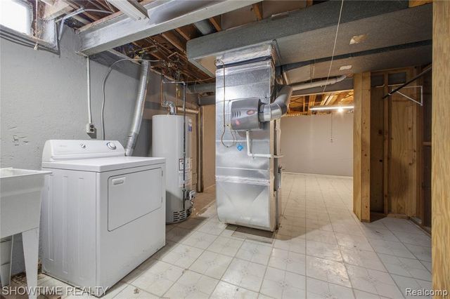 11248 Forrer Drive, Sterling Heights, MI 48312