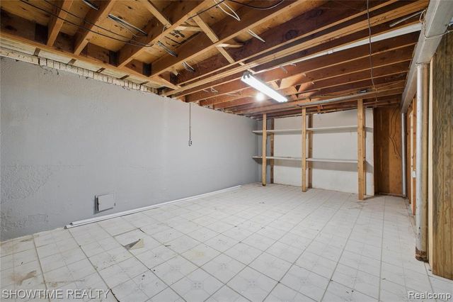 11248 Forrer Drive, Sterling Heights, MI 48312