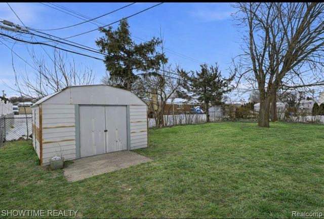 11248 Forrer Drive, Sterling Heights, MI 48312