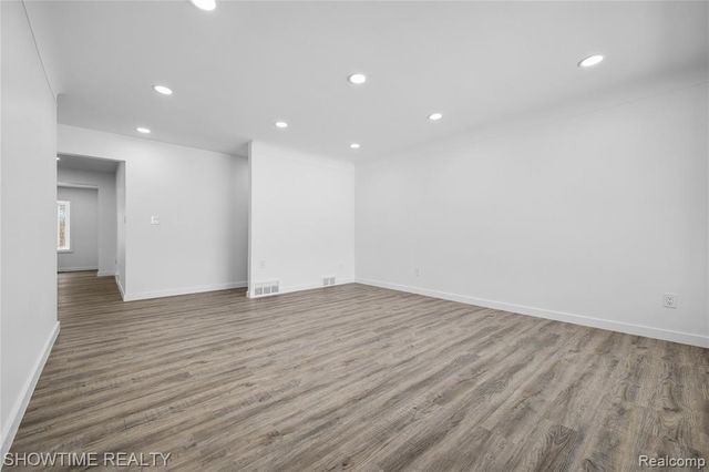 11248 Forrer Drive, Sterling Heights, MI 48312