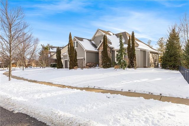 15540 Eby Street, Overland Park, KS 66221