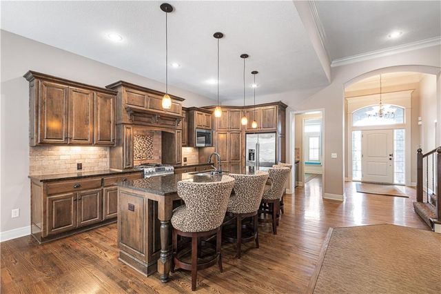 15540 Eby Street, Overland Park, KS 66221