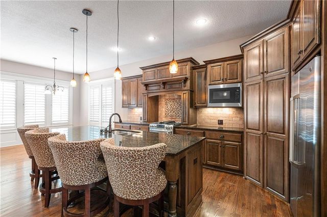 15540 Eby Street, Overland Park, KS 66221